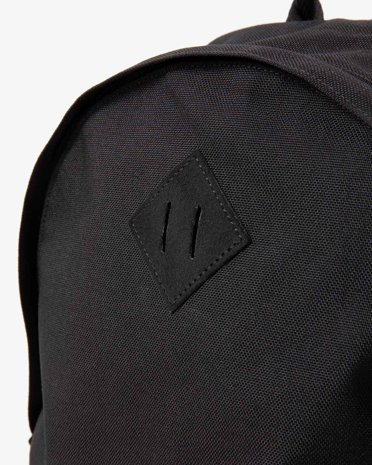 CORDURA NYLON MEDIUM DAY PACK
