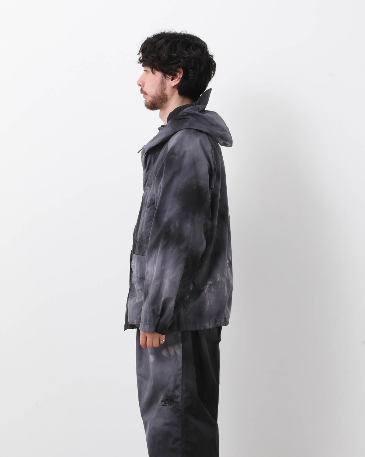 UNEVEN DYED FIELD MOUNTAIN PARKA