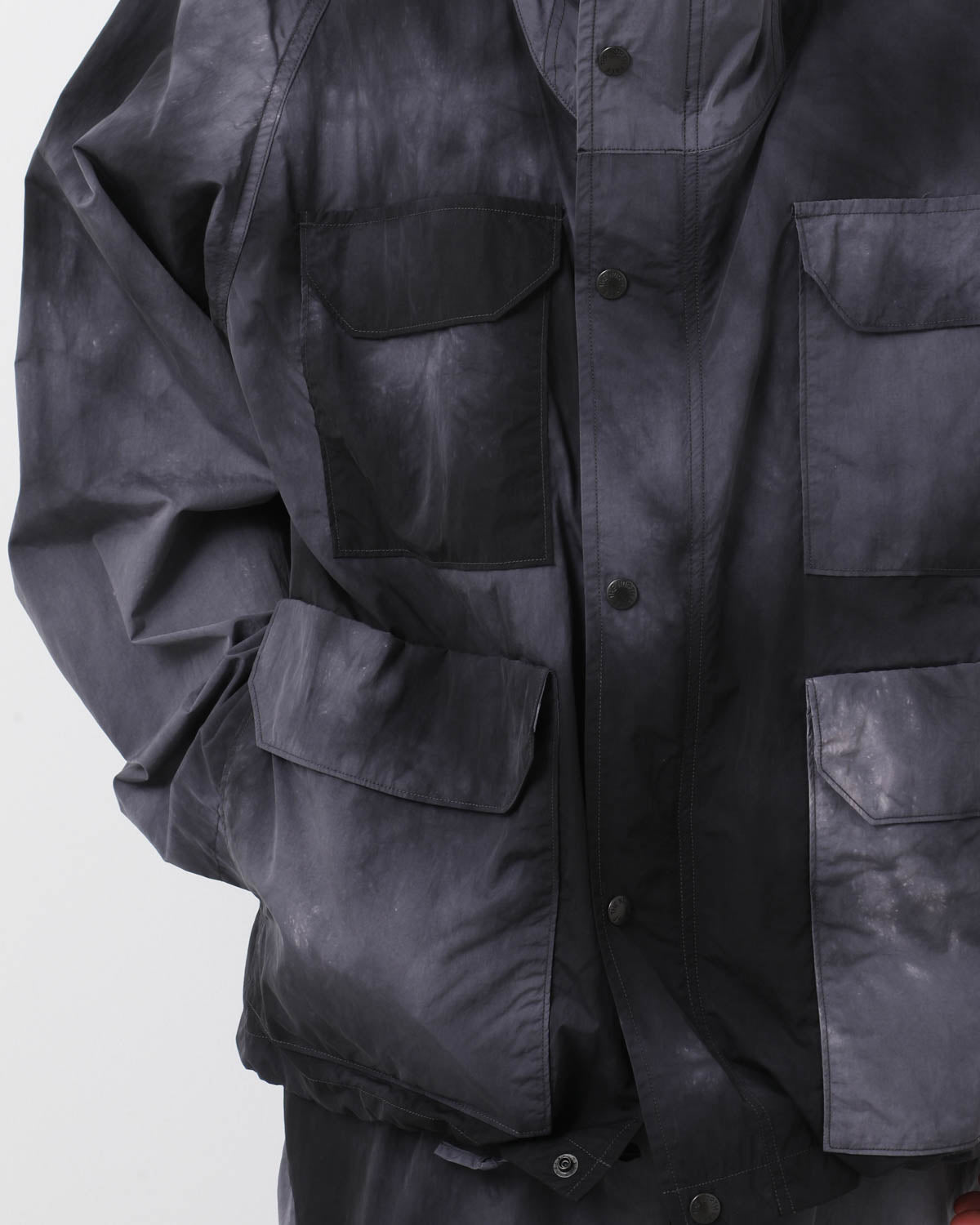 UNEVEN DYED FIELD MOUNTAIN PARKA