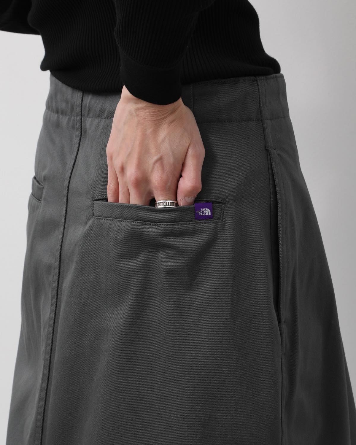 CHINO TUCK FIELD SKIRT