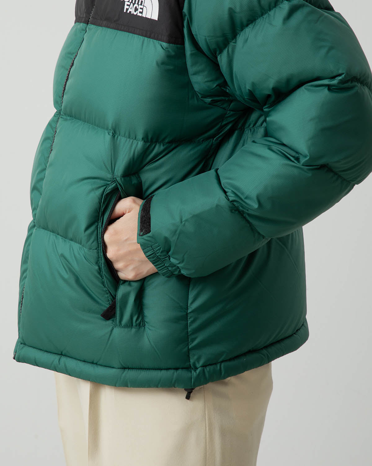 SHORT NUPTSE JACKET