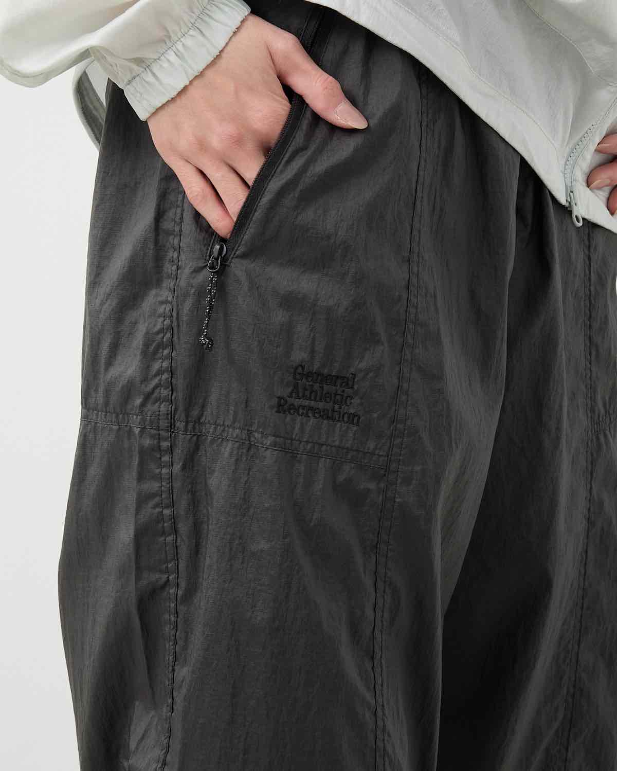 GAR WIND PANTS