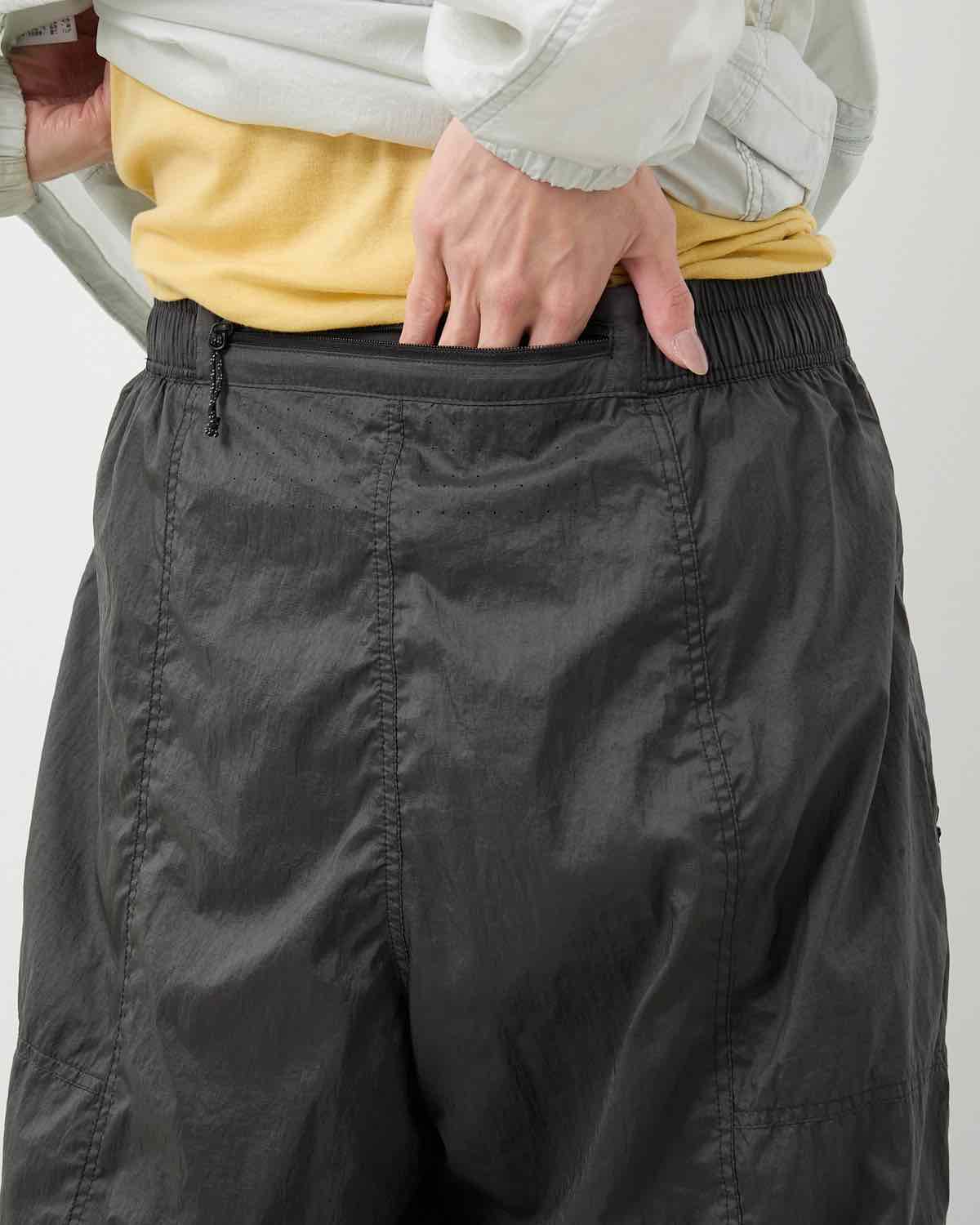 GAR WIND PANTS