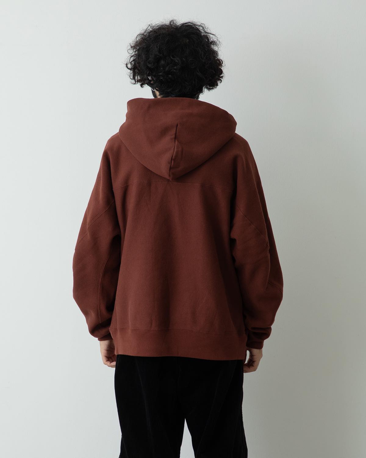 × Champion HOODED SWEATSHIRT