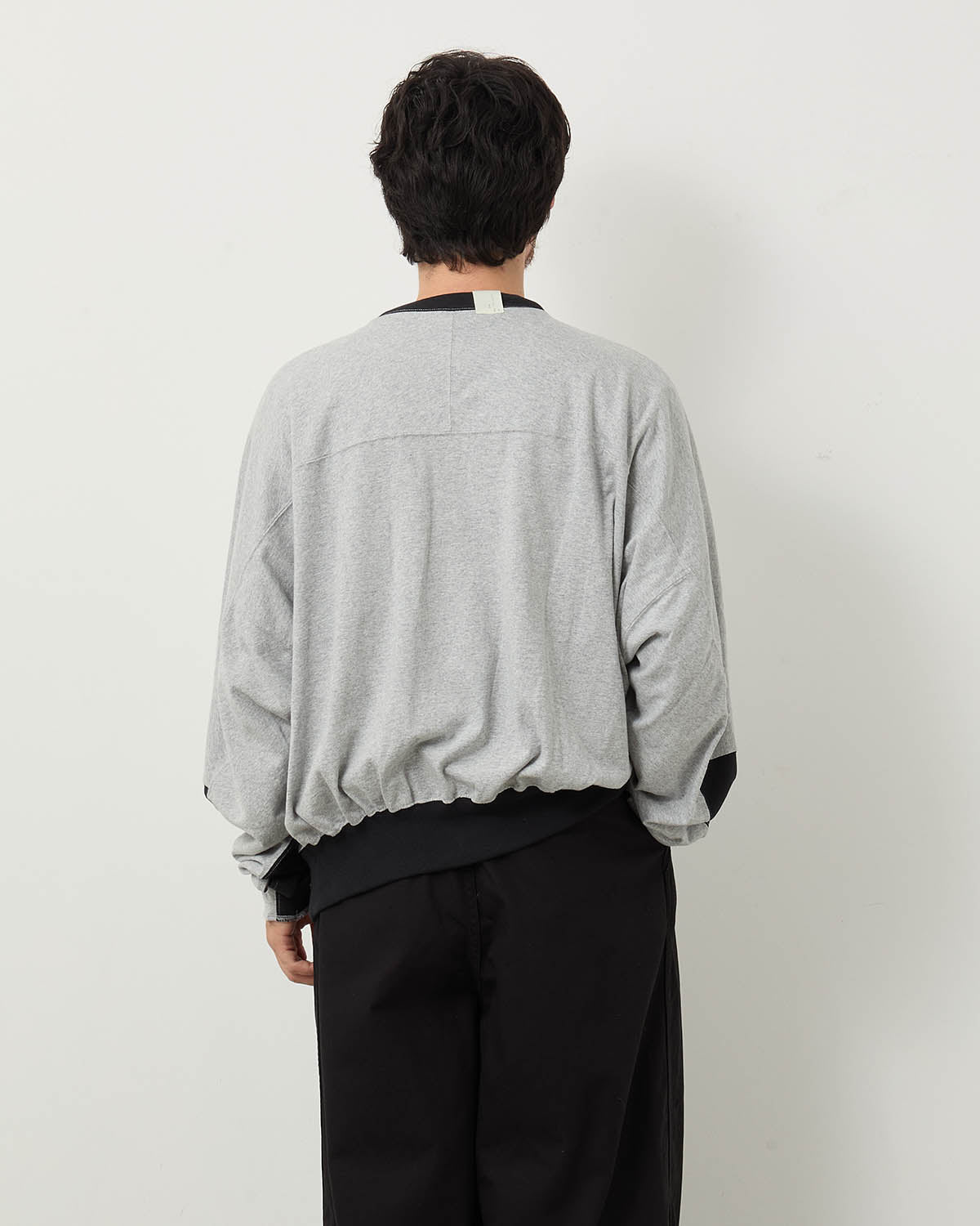 LONGSLEEVE T-SHIRT
