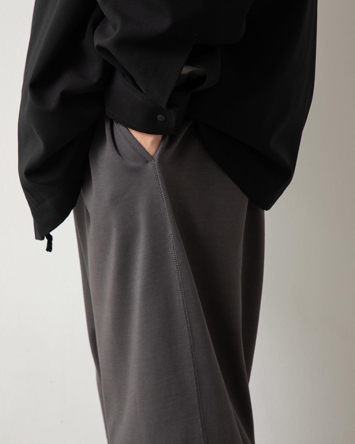 24RCH TAPERED EASY PANTS (008)