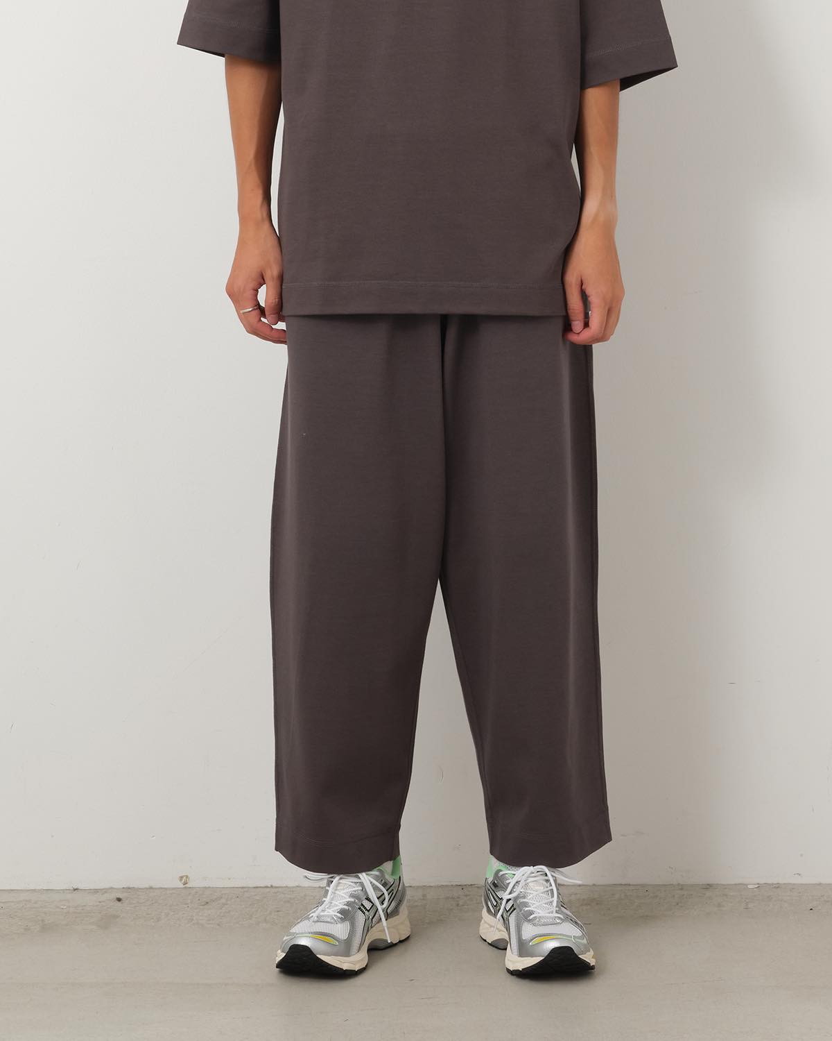 24RCH TAPERED EASY PANTS (008)