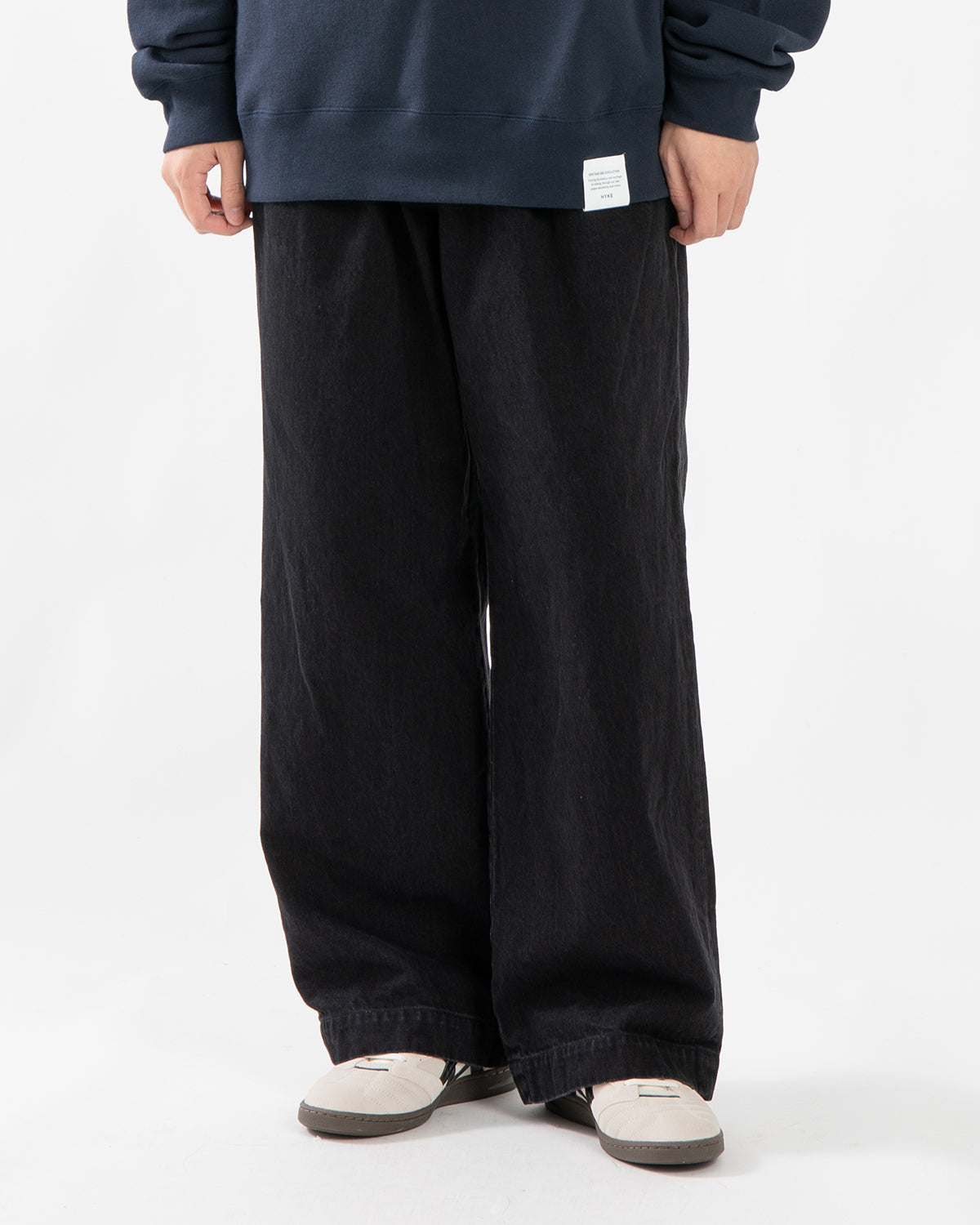 2TUCK DENIM TROUSERS