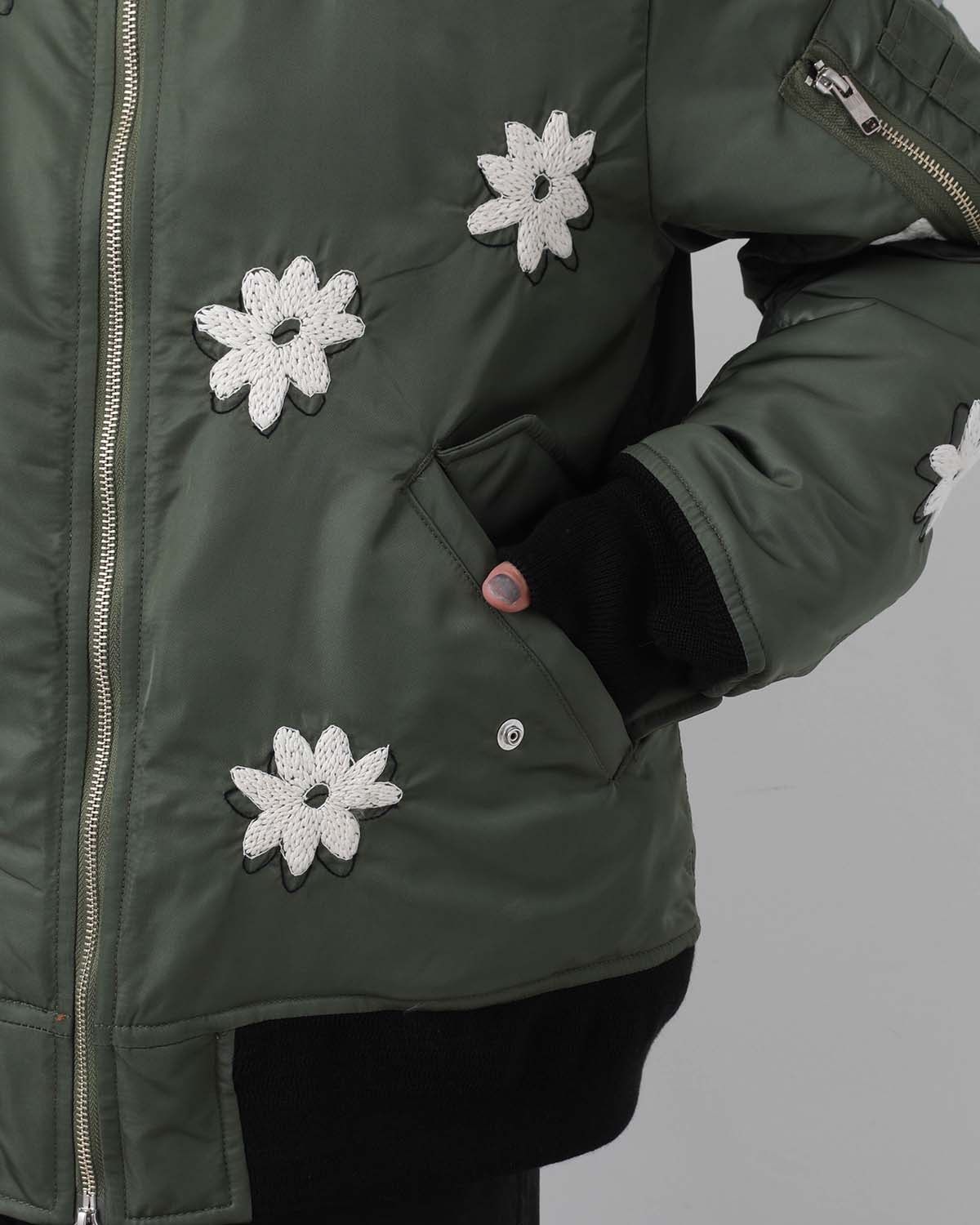 FLOWER EMBROIDERY FLIGHT JACKET