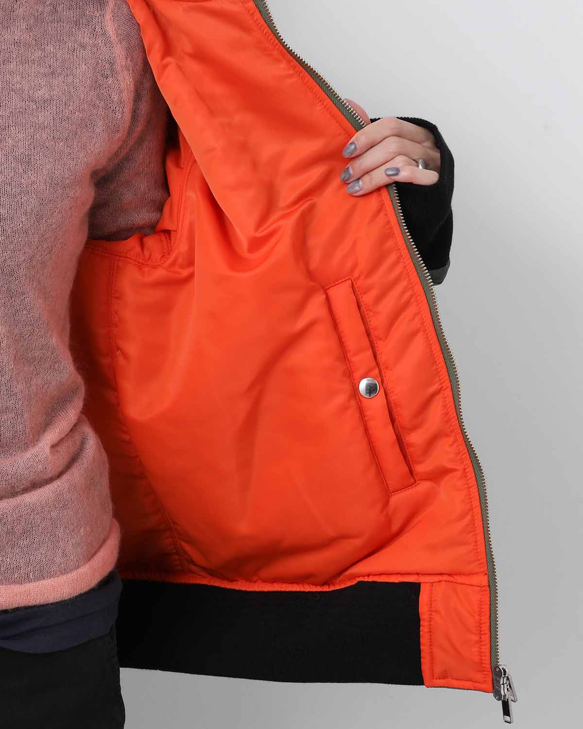 FLOWER EMBROIDERY FLIGHT JACKET