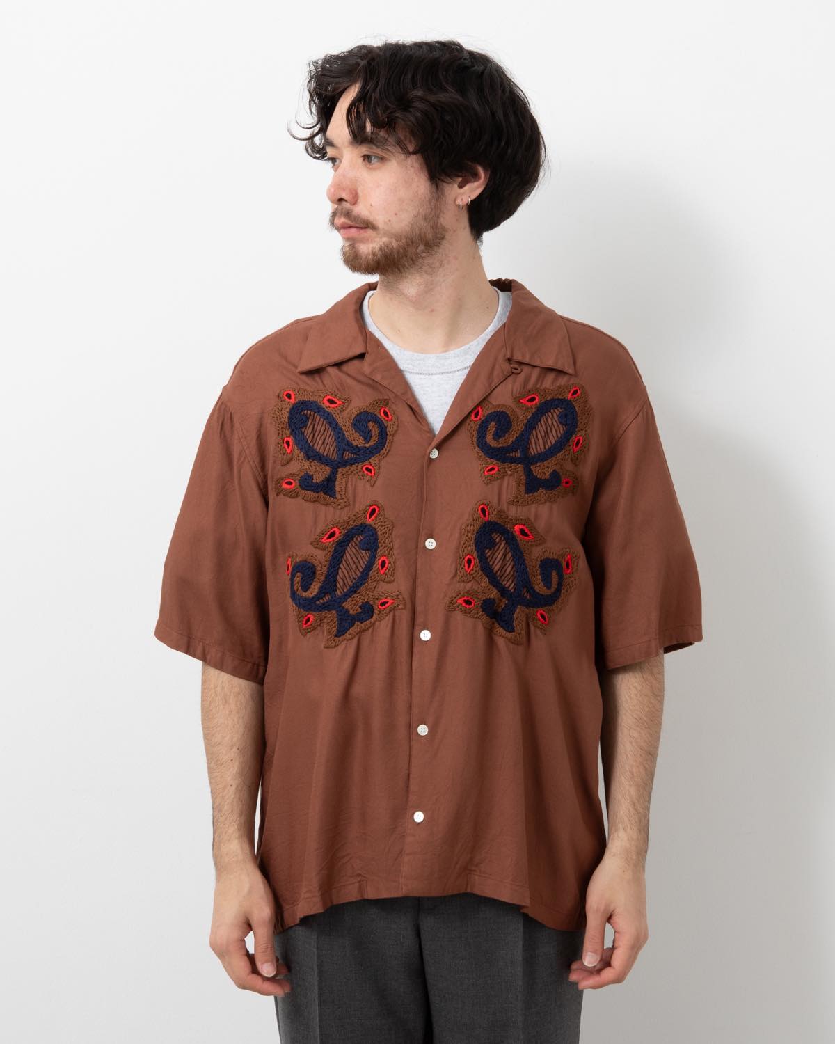 PAISLEY EMBROIDERY OPEN COLLAR SS SHIRT