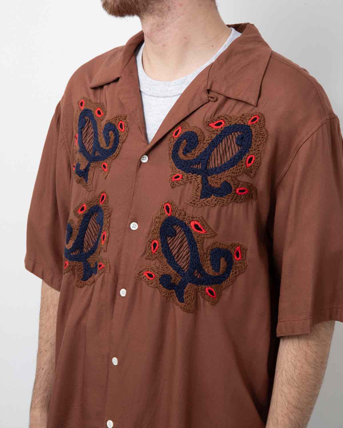 PAISLEY EMBROIDERY OPEN COLLAR SS SHIRT