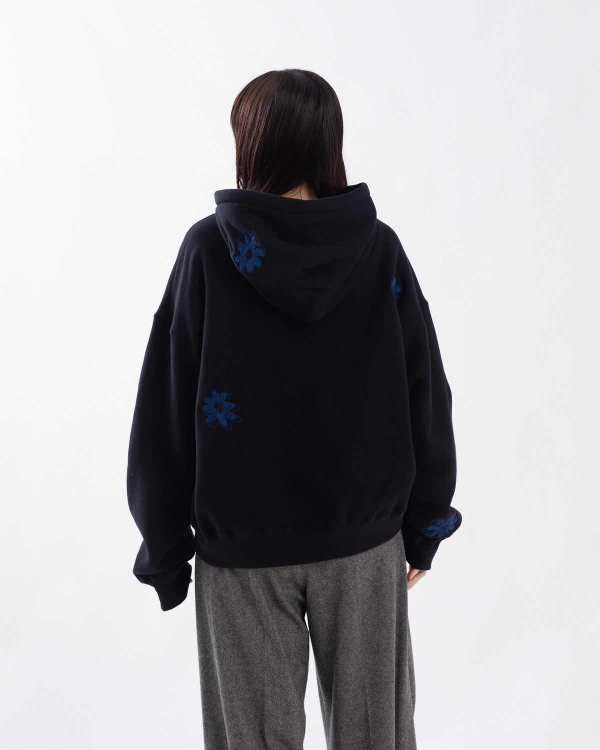 FLOWER EMBROIDERY HOODY