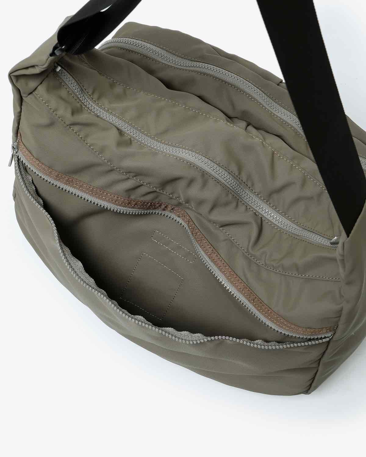 EXPLORER SHOULDER BAG NYLON OXFORD