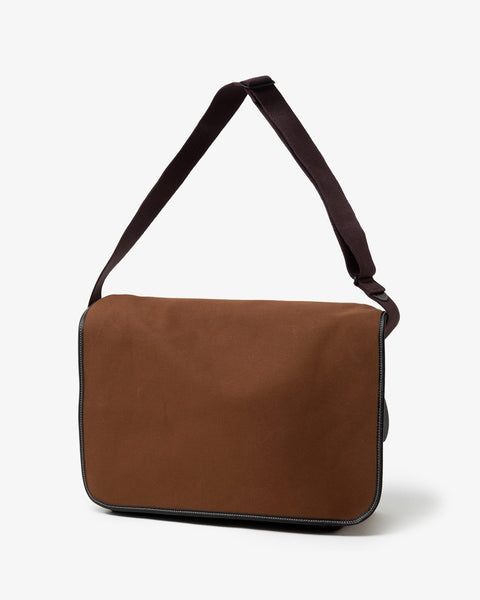 VNN-BG4652_850_01_3d34d1e7-