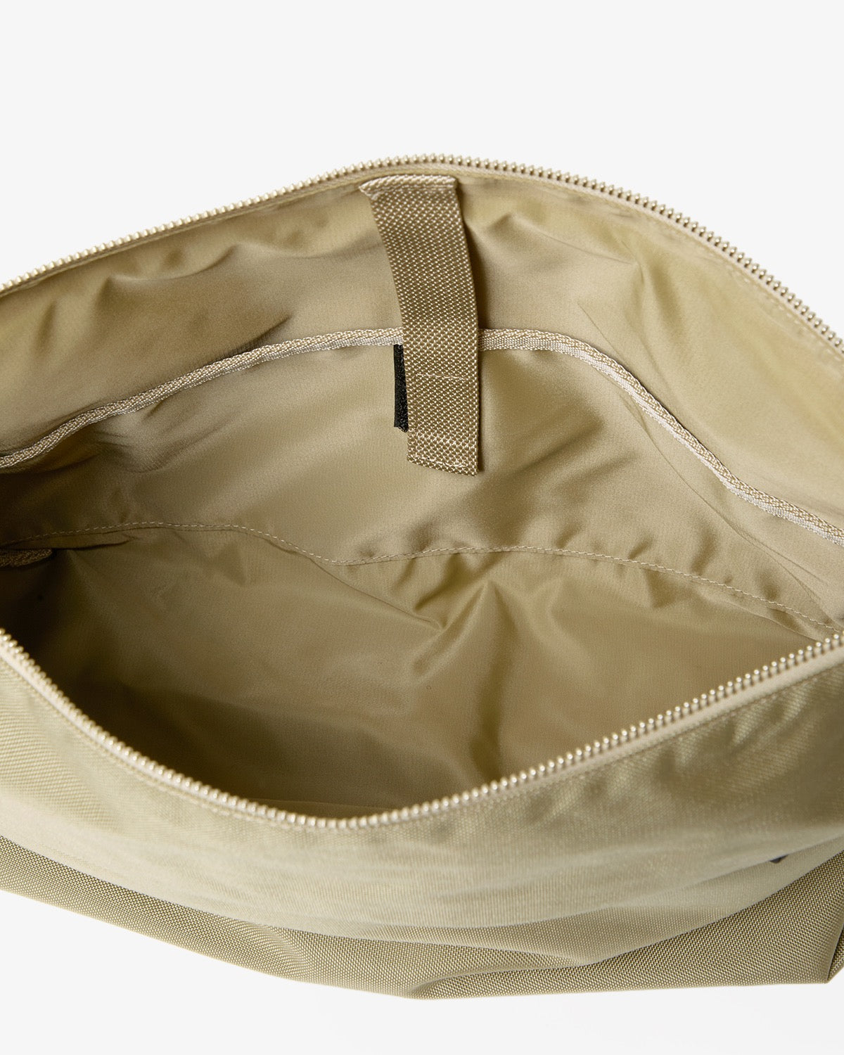 DWELLER SHOULDER BAG NYLON OXFORD