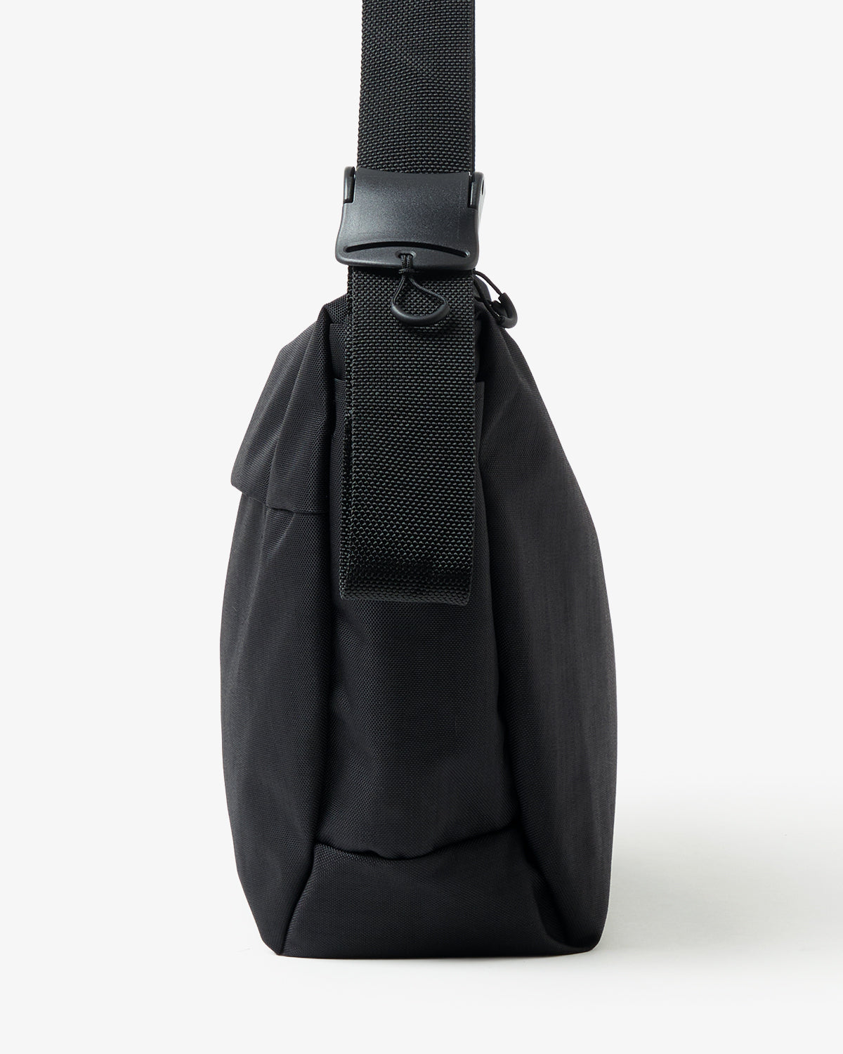 MESSENGER SHOULDER BAG NYLON OXFORD