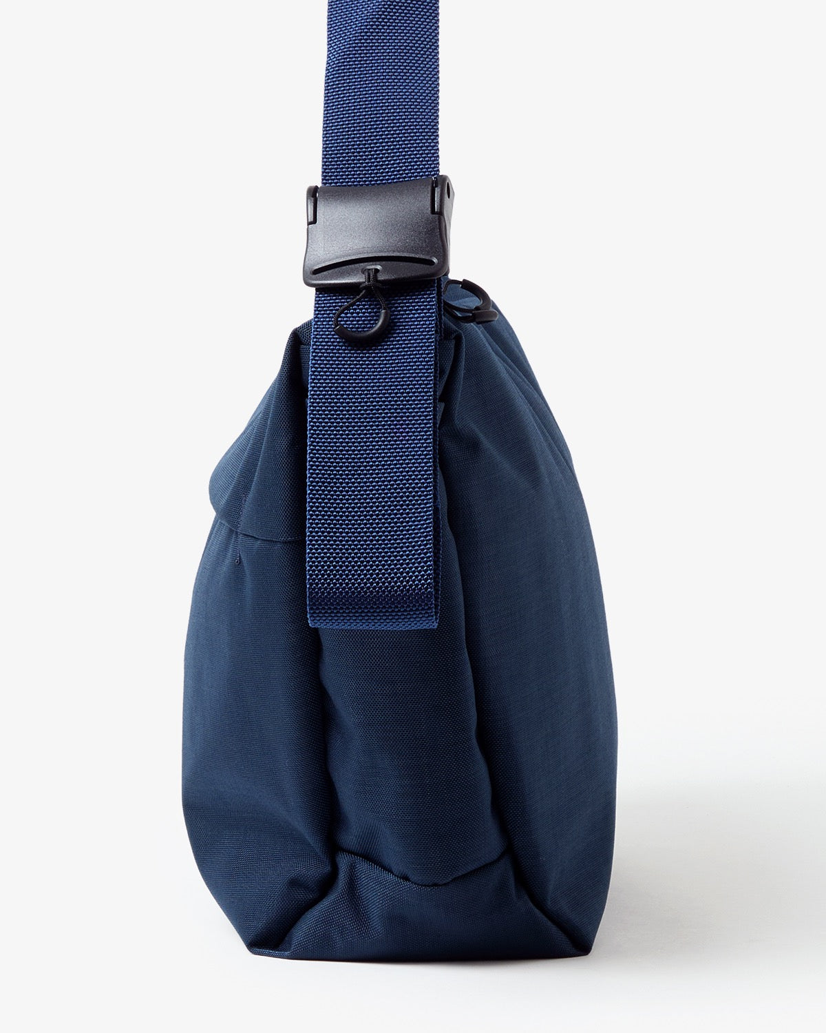 MESSENGER SHOULDER BAG NYLON OXFORD