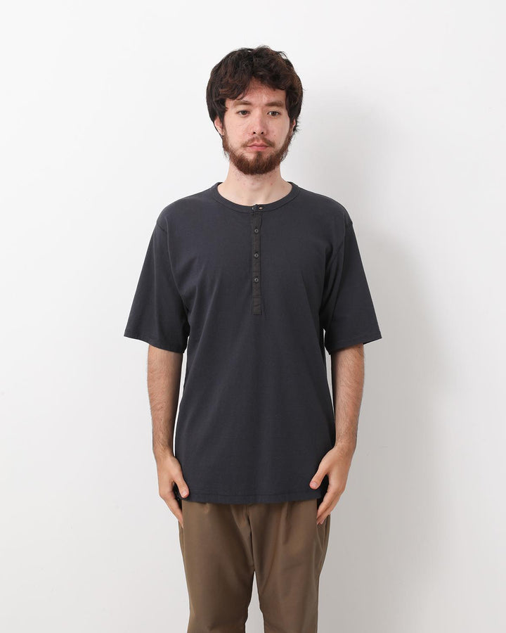 DWELLER S/S HENRY NECK TEE COTTON JERSEY