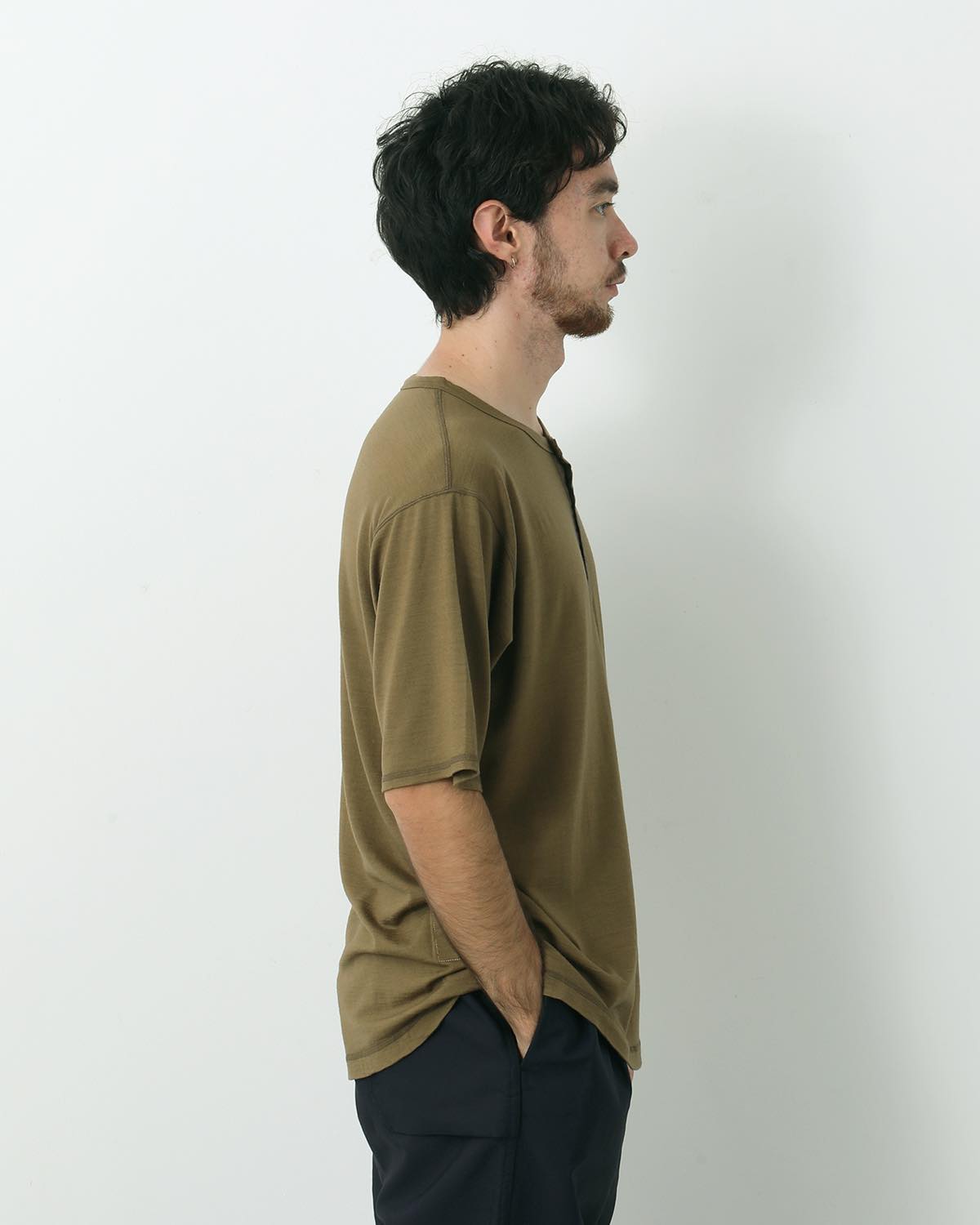 DWELLER S/S HENRY NECK TEE MERINO WOOL OVERDYED