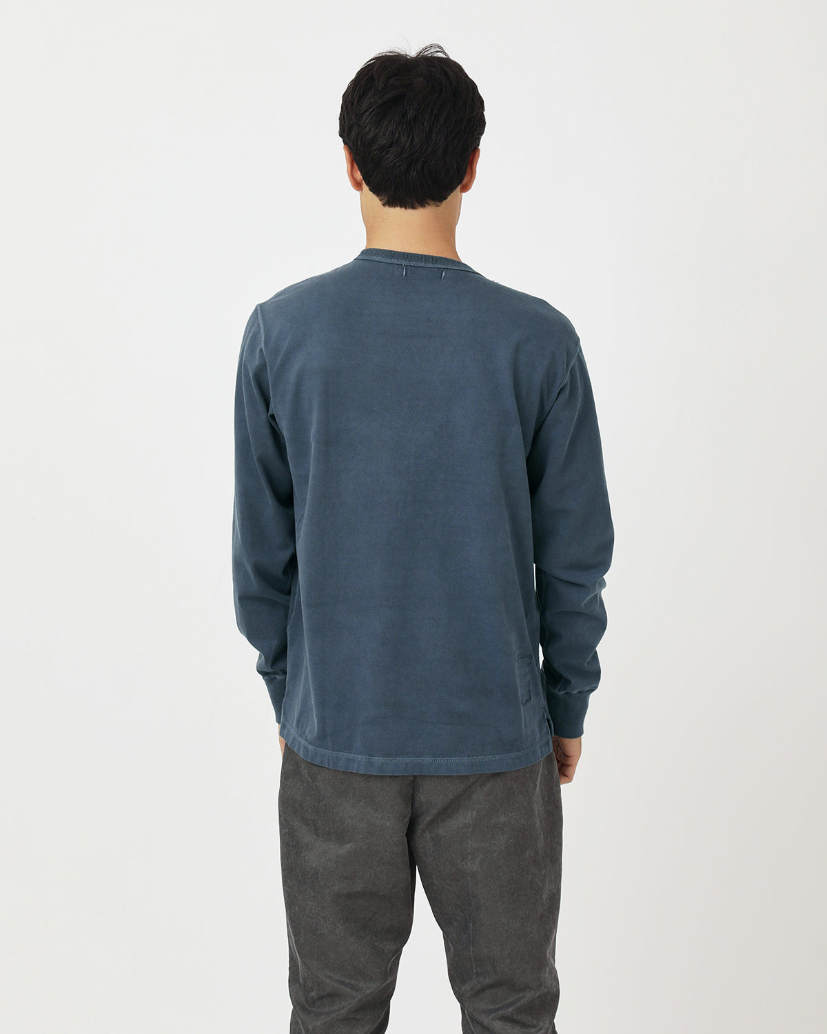 DWELLER L/S HENRY NECK TEE COTTON JERSEY PIGMENT DYE