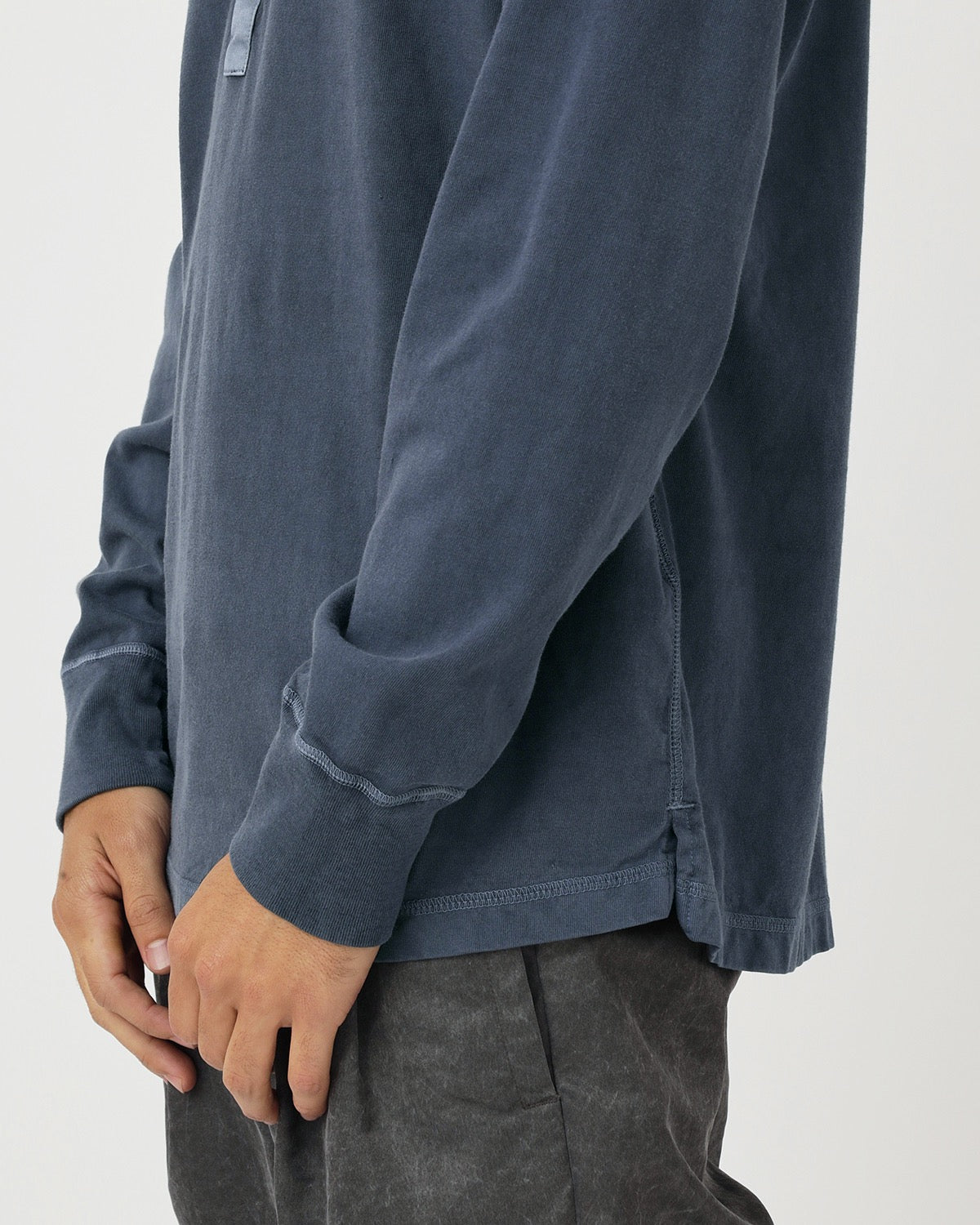 DWELLER L/S HENRY NECK TEE COTTON JERSEY PIGMENT DYE