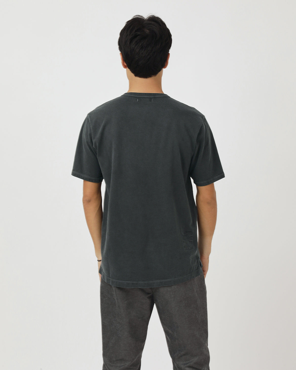 DWELLER S/S HENRY NECK TEE COTTON JERSEY PIGMENT DYE