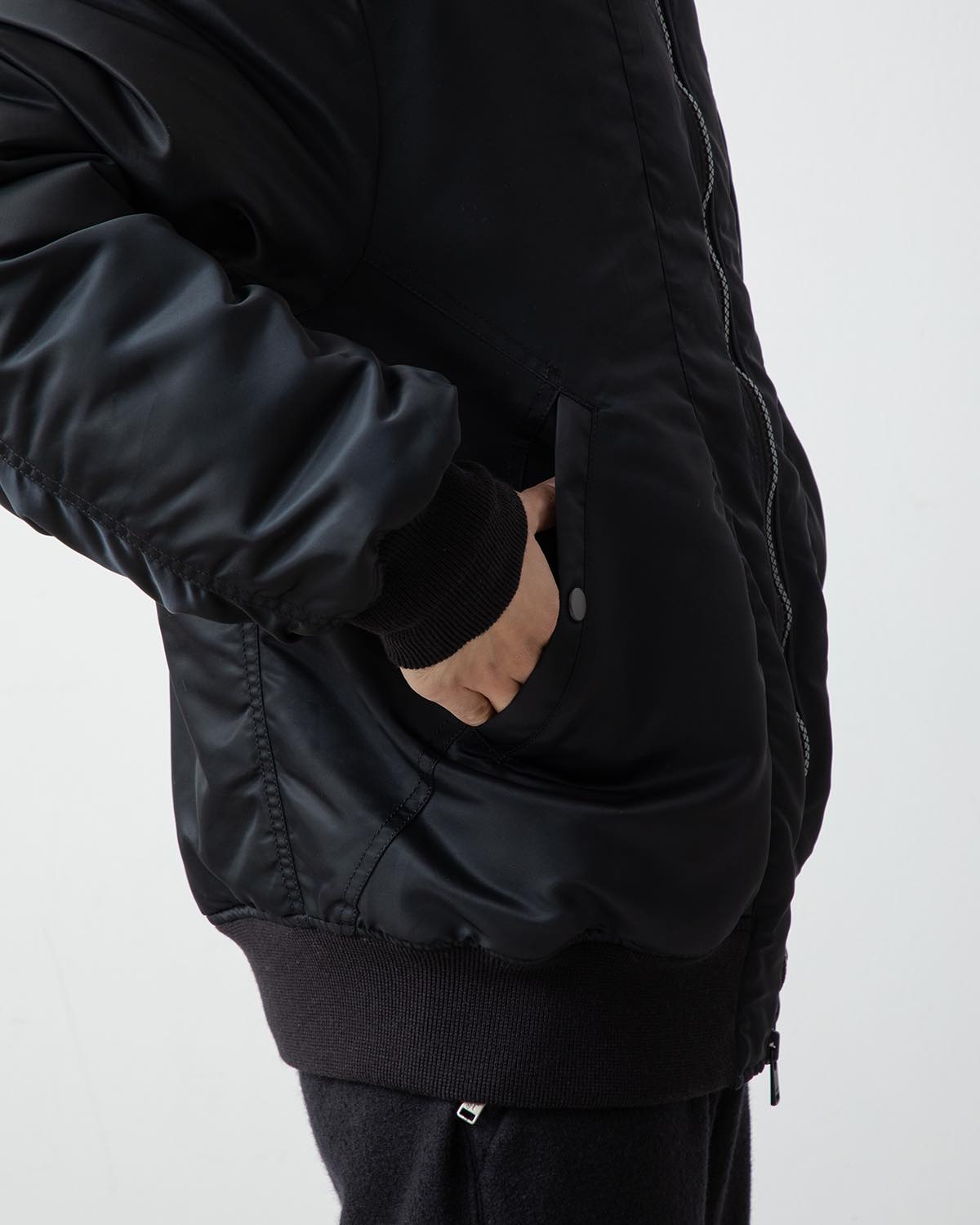 TROOPER PUFF BLOUSON NYLON TWILL WITH GORE-TEX WINDSTOPPER® “EVERYBODY TALKS…”