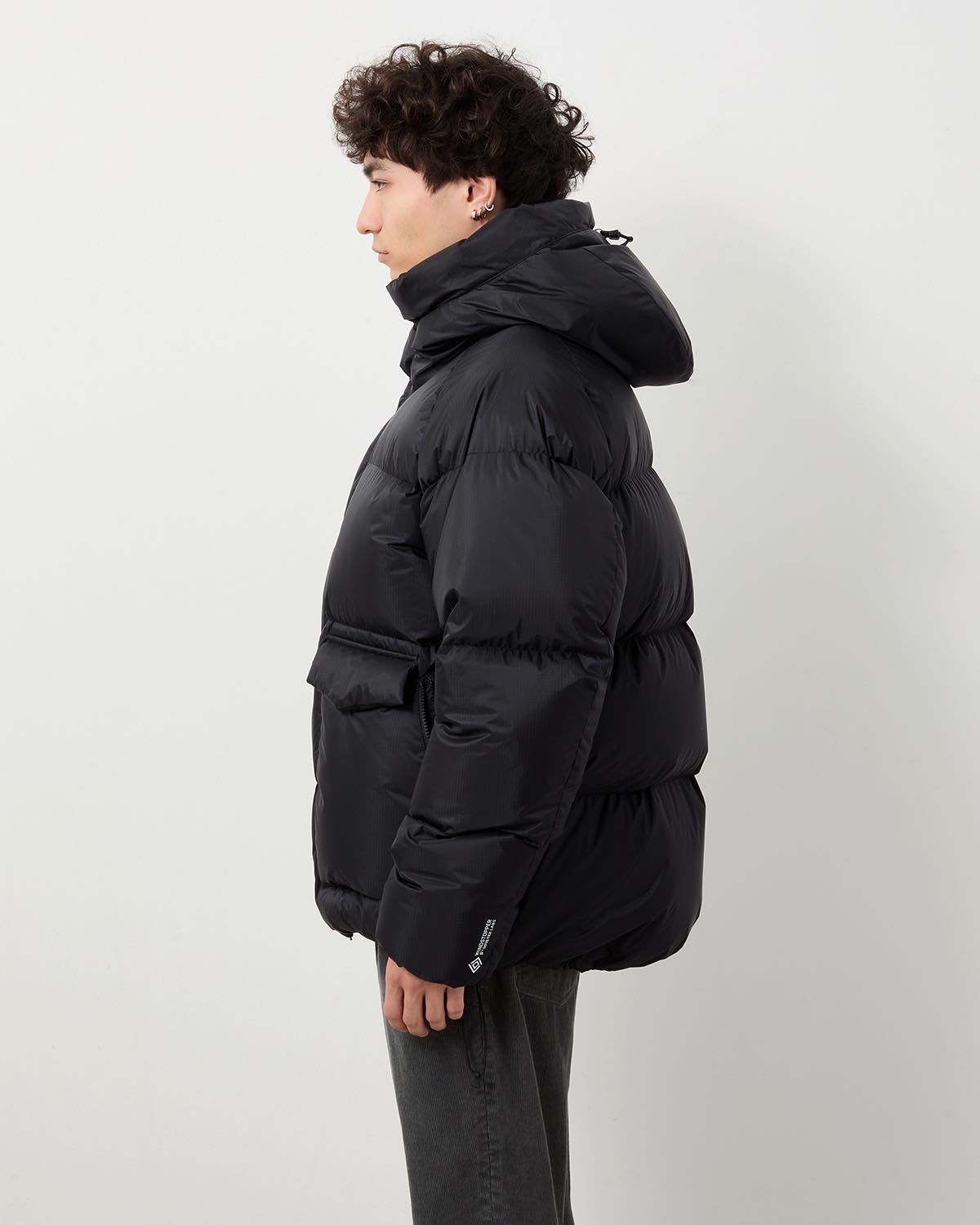 EXPLORER DOWN JACKET NYLON RIPSTOP WITH WINDSTOPPER® 2L