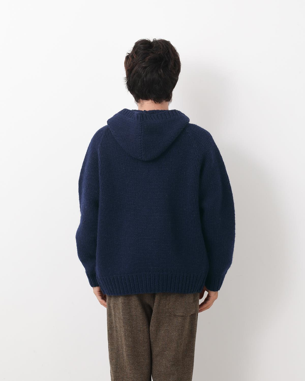 WANDERER HAND-KNIT HOODED SWEATER WOOL YARN