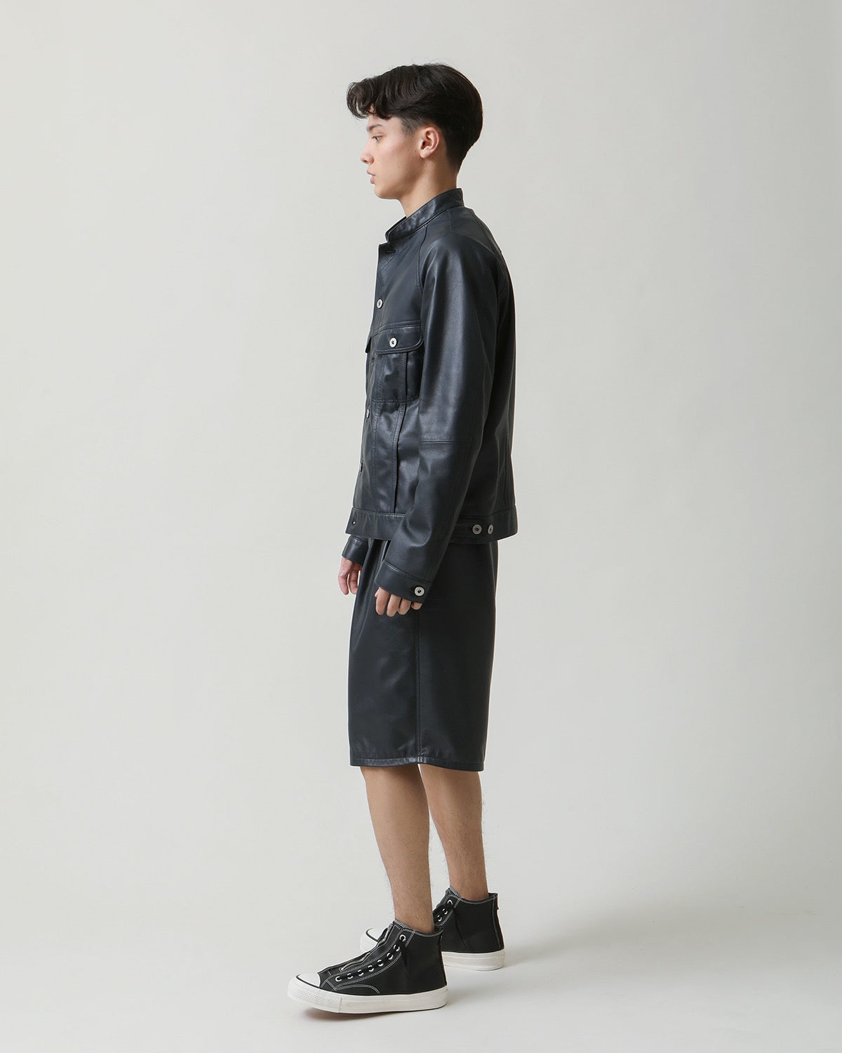 DWELLER EASY SHORTS SHEEP LEATHER