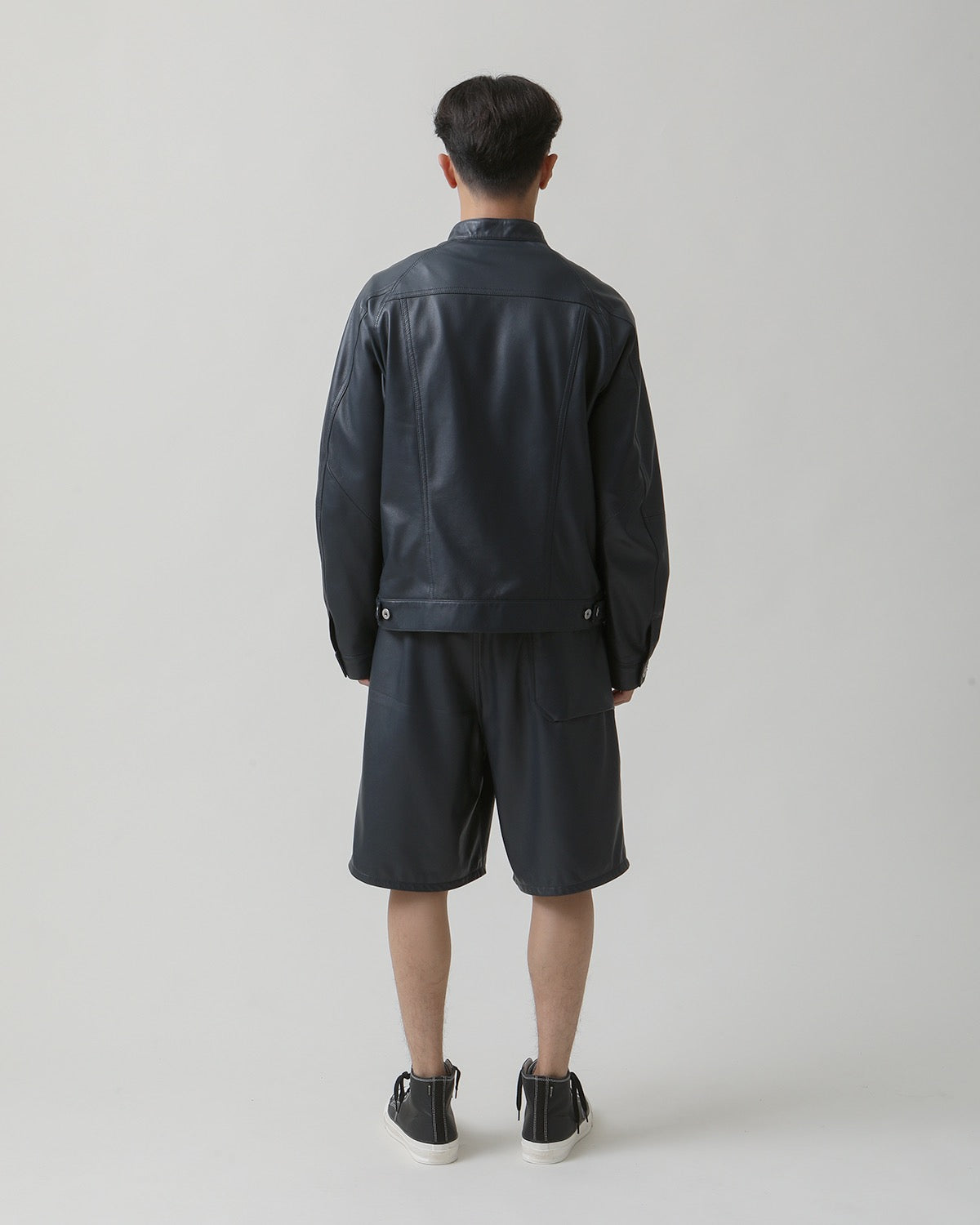 DWELLER EASY SHORTS SHEEP LEATHER