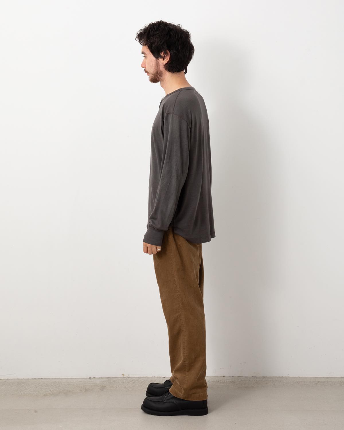 OFFICER CHINO TROUSERS COTTON CORD SULFUR DYE