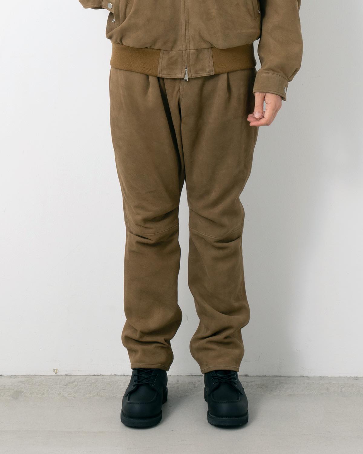 HIKER EASY PANTS SHEEP LEATHER
