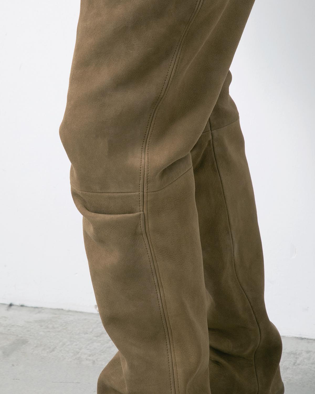 HIKER EASY PANTS SHEEP LEATHER