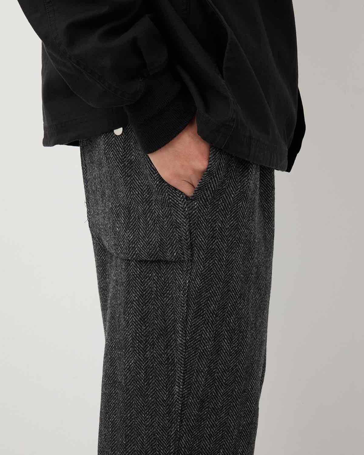 WANDERER EASY PANTS WOOL HERRINGBONE