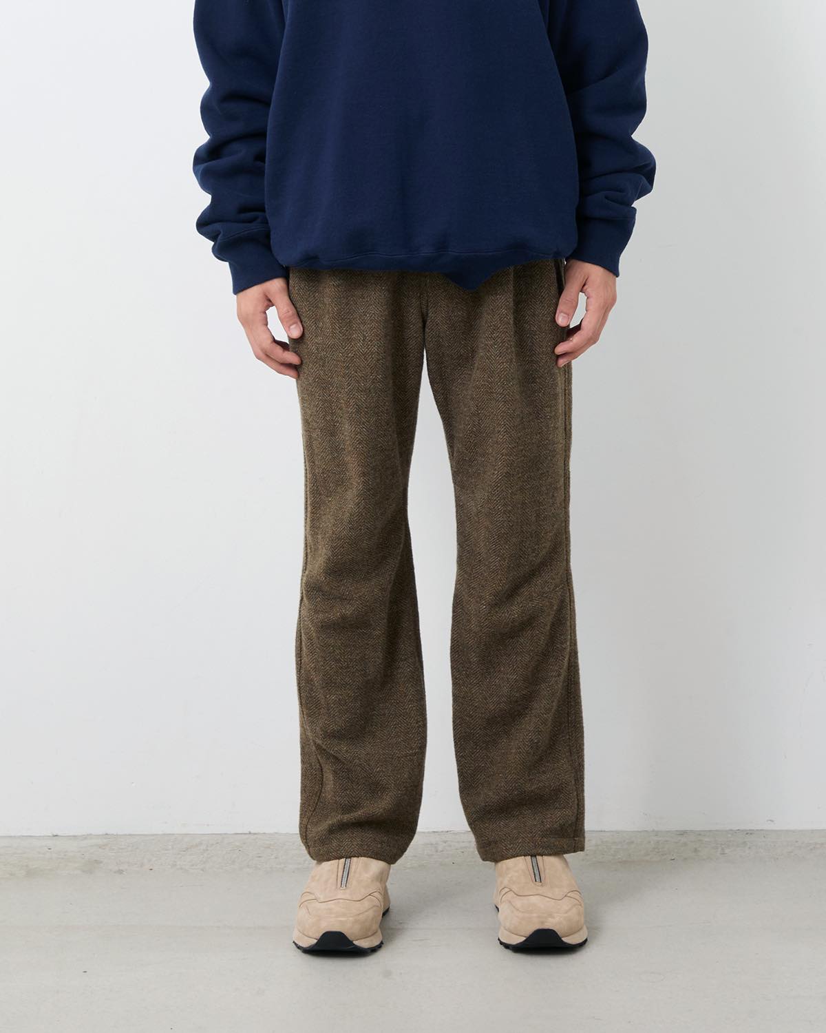 WANDERER EASY PANTS WOOL HERRINGBONE