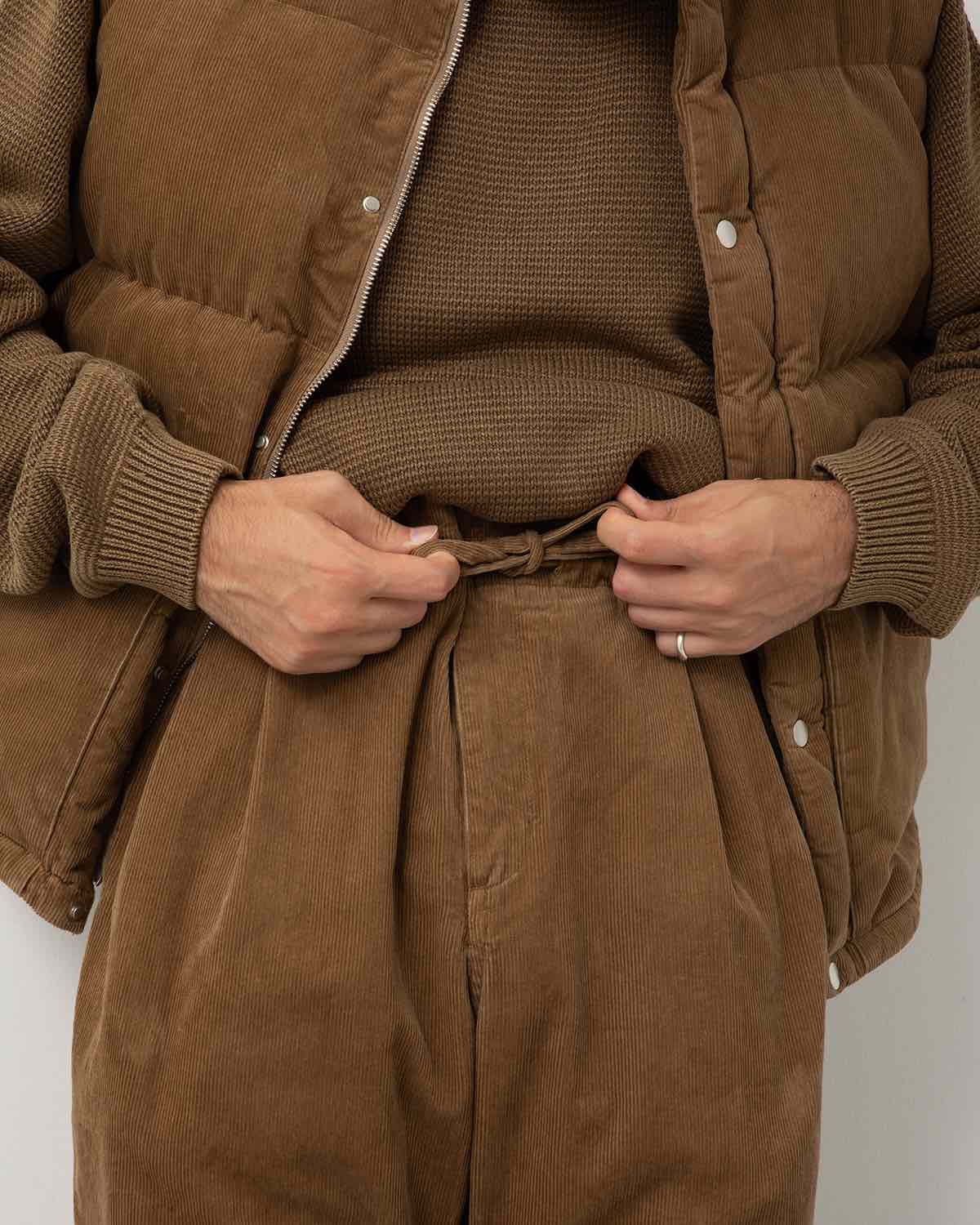 WANDERER EASY PANTS COTTON CORD SULFUR DYE