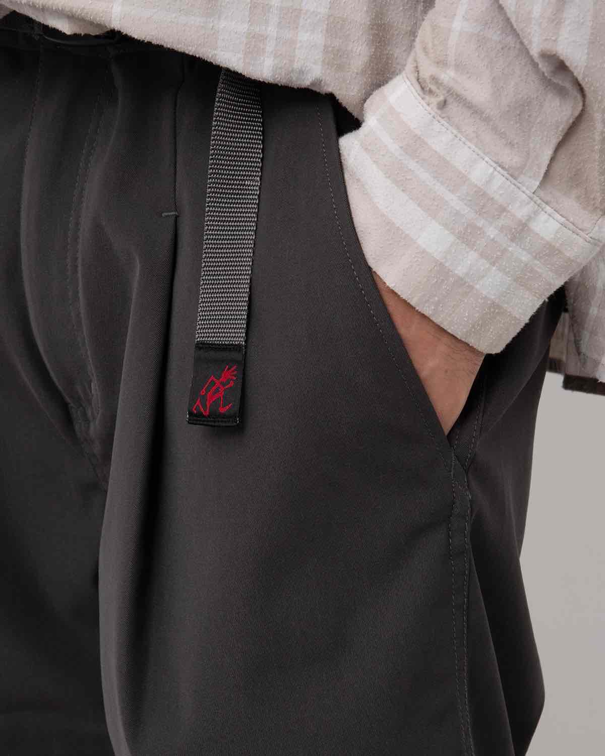 WALKER EASY SHORTS POLY TWILL STRETCH SOLOTEX® by Gramicci