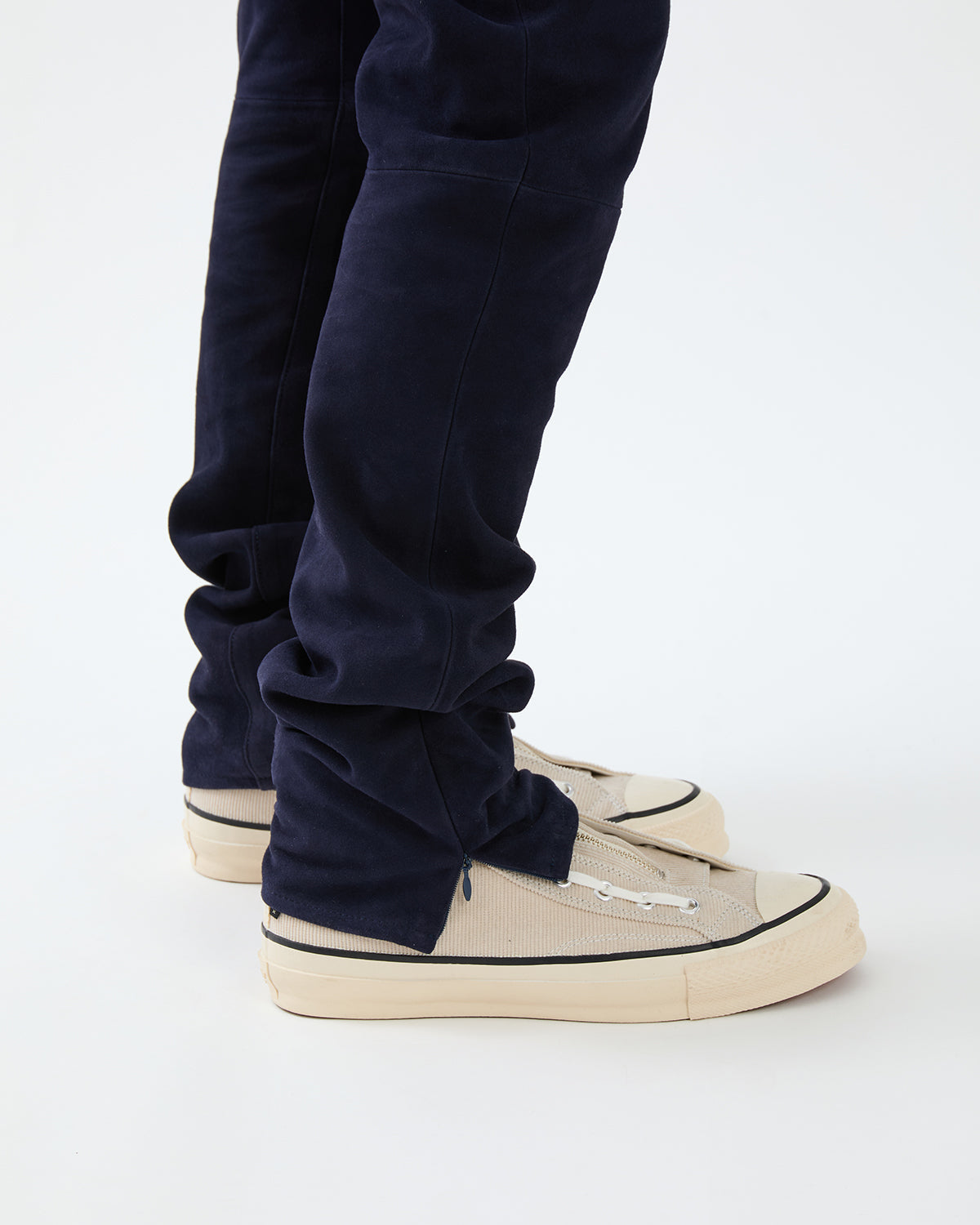 TRUCKER 5P JEANS NARROW SHEEP NUBUCK LEATHER