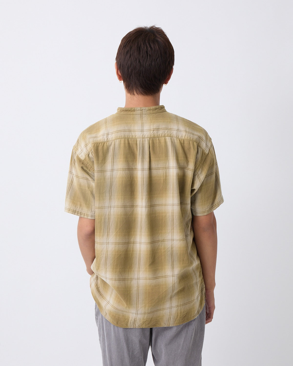 OFFICER STAND COLLAR S/S SHIRT COTTON TWILL OMBRE CHECK by Rafu