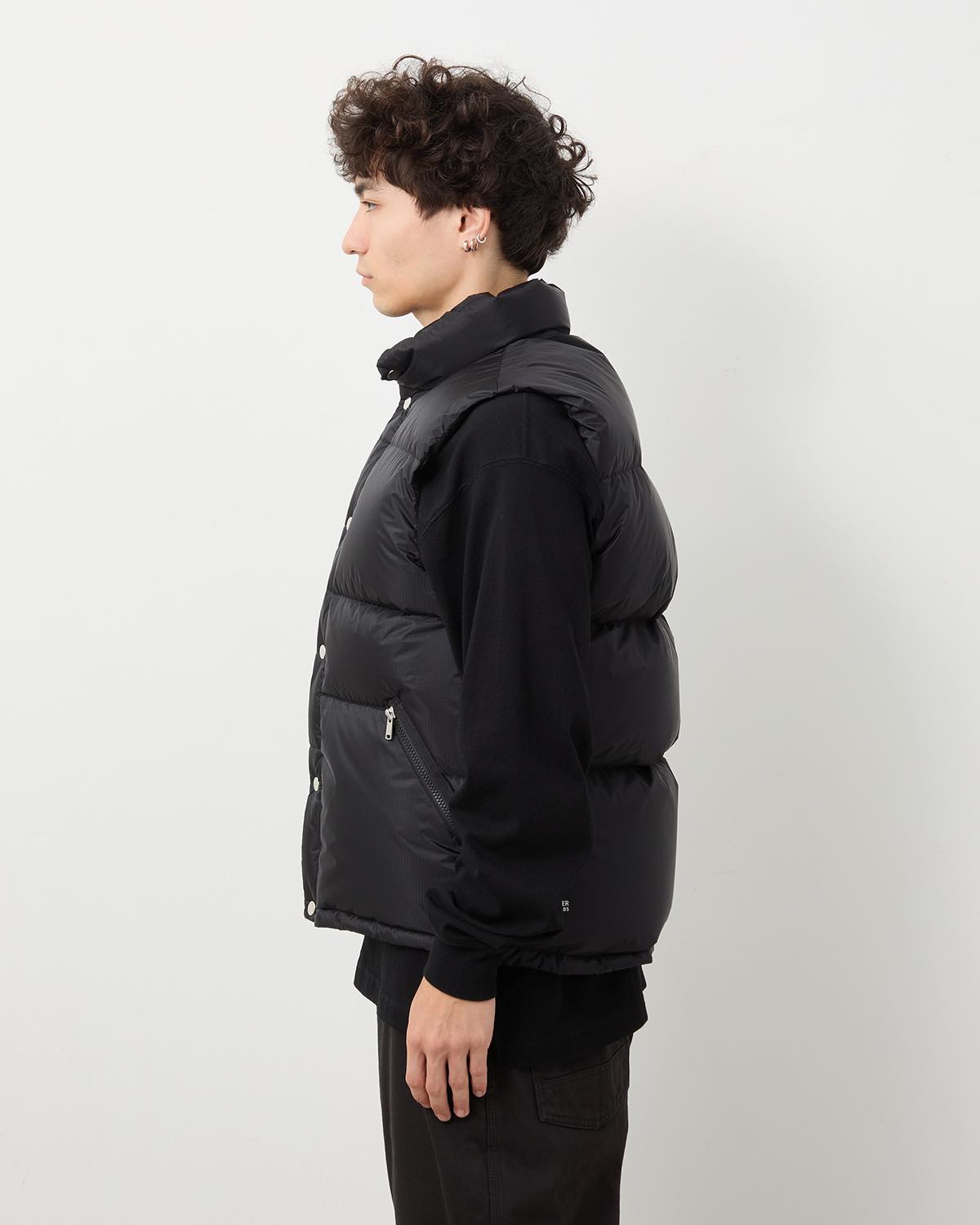 EXPLORER DOWN VEST NYLON RIPSTOP WITH WINDSTOPPER®