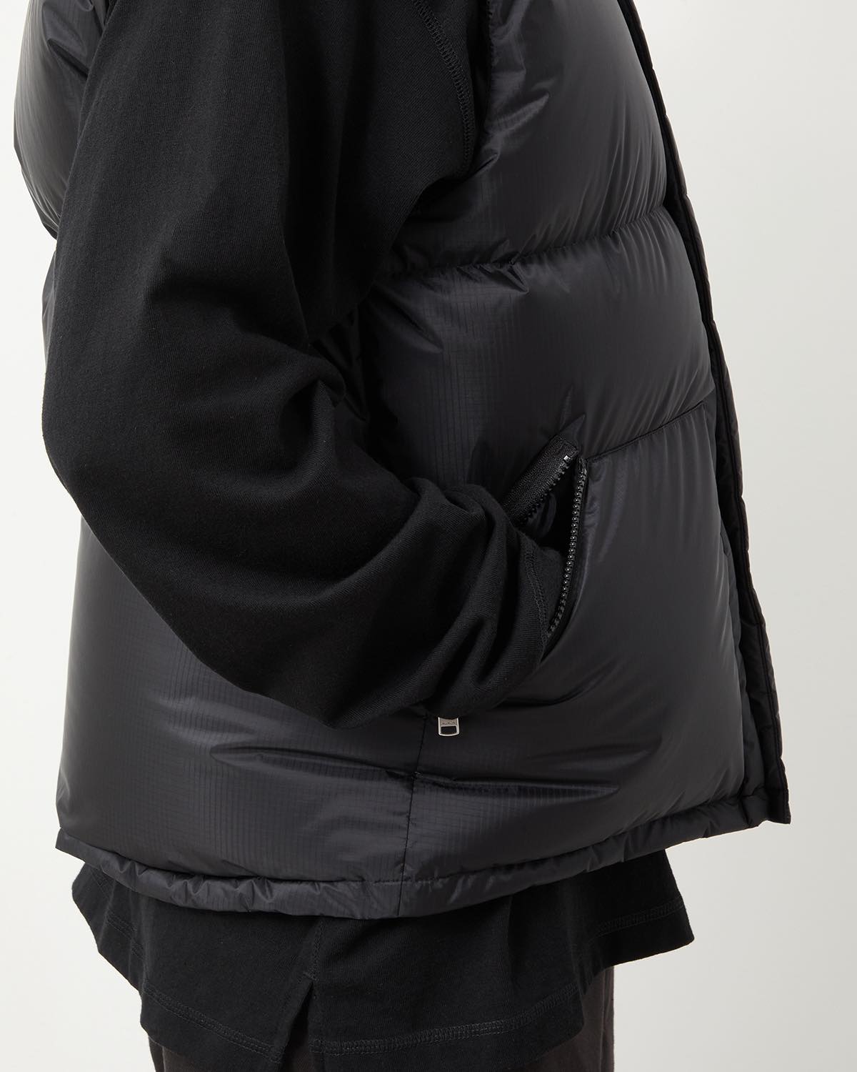 EXPLORER DOWN VEST NYLON RIPSTOP WITH WINDSTOPPER®