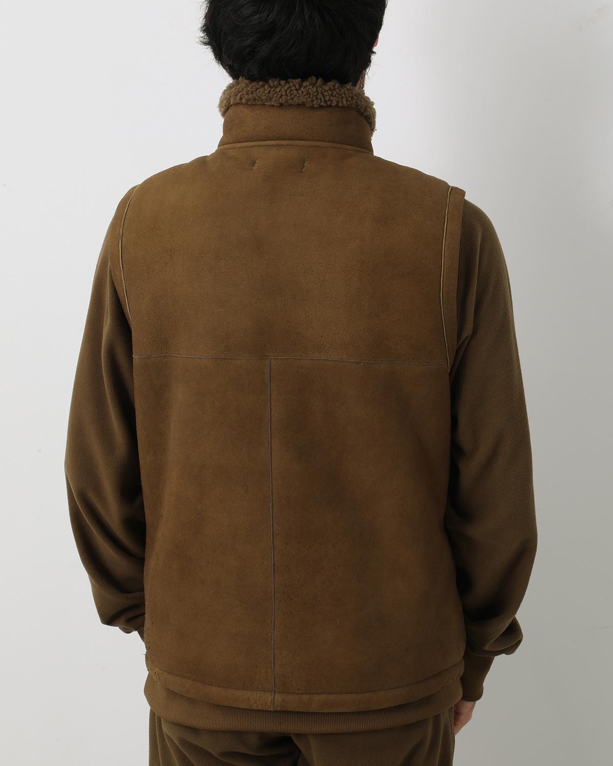 HUNTER VEST SHEEP NUBUCK MOUTON LEATHER