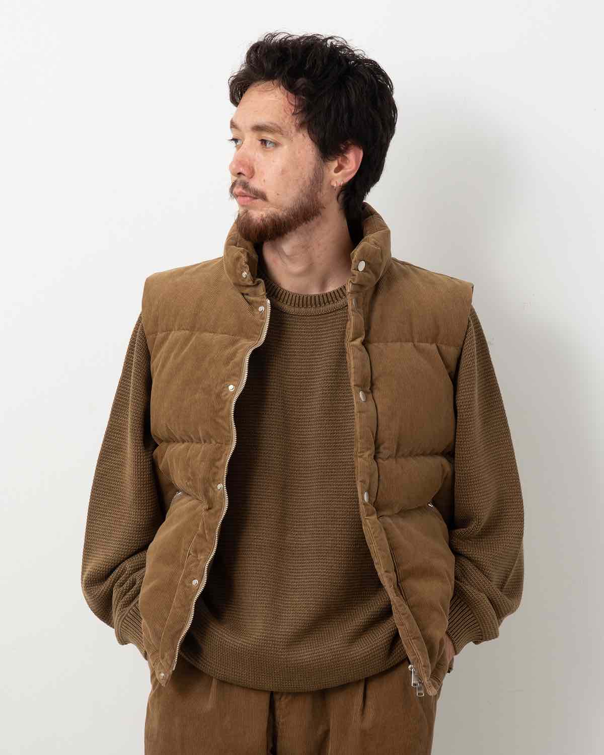 EXPLORER DOWN VEST COTTON CORD SULFUR DYE WITH WINDSTOPPER®