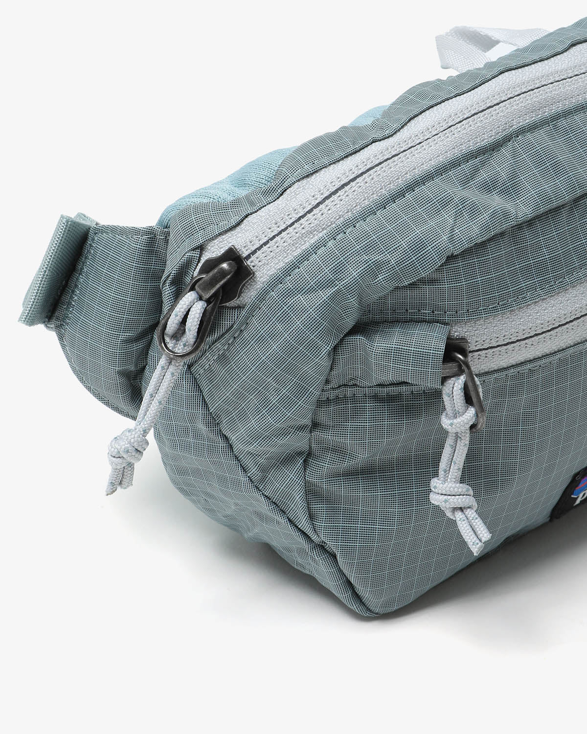 ULTRALIGHT BLACK HOLE MINI HIP PACK