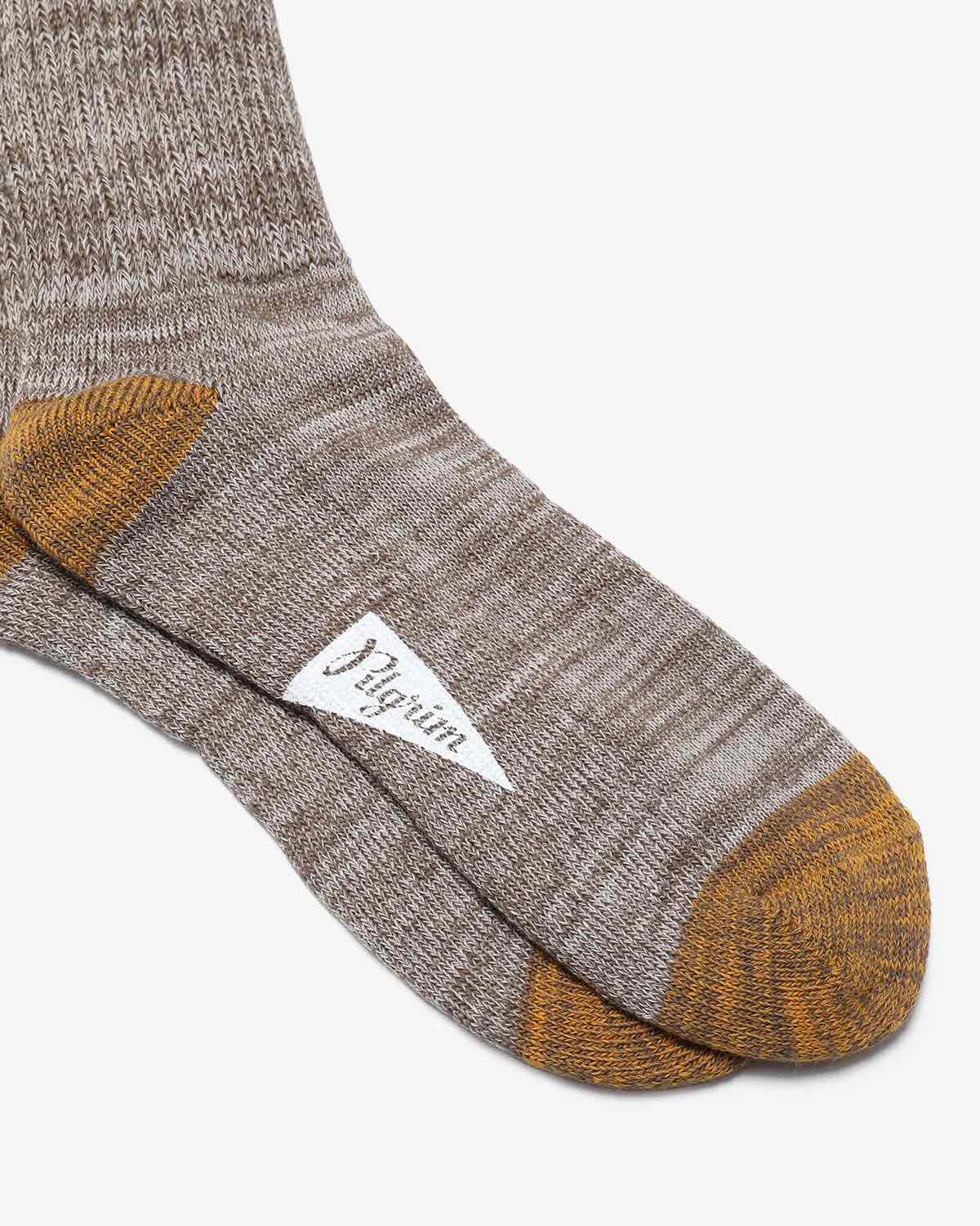 RIBBED CREW SOCKS