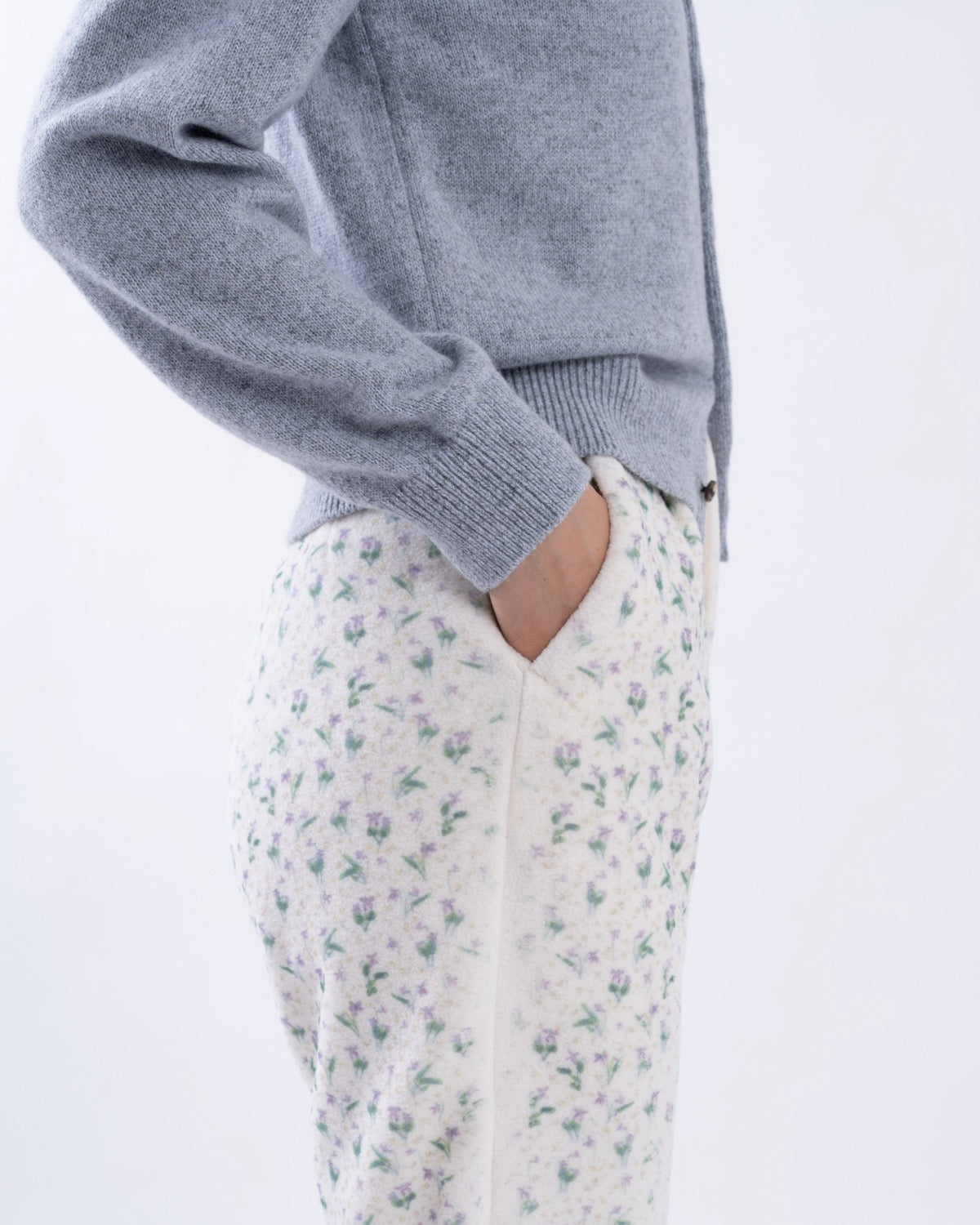 FADING FLOWER FLEECE PANTS
