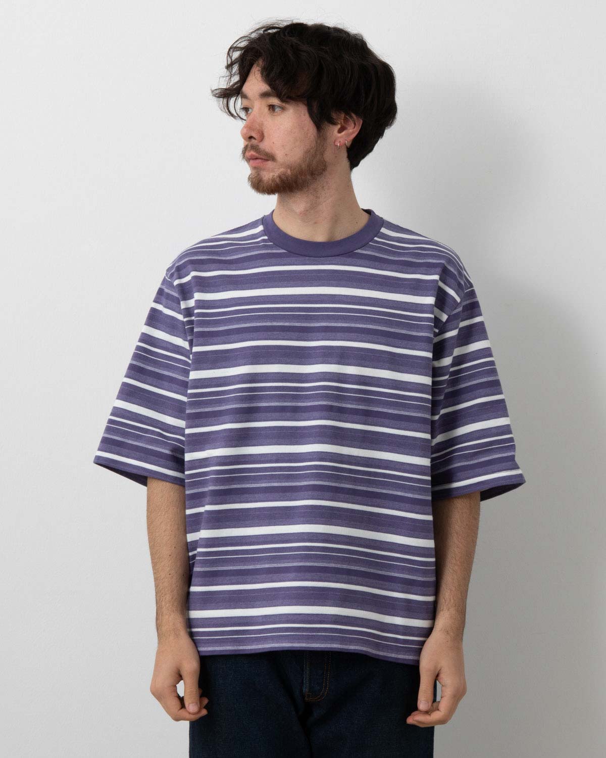 T SHIRT B