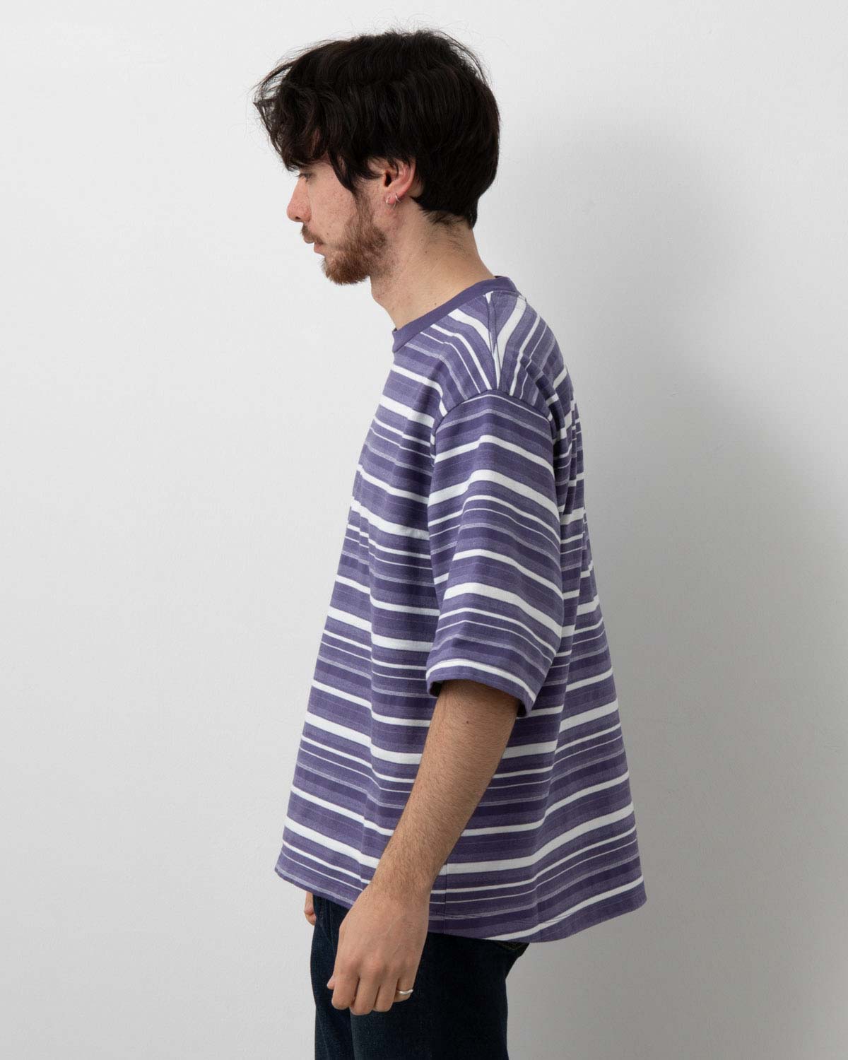 T SHIRT B